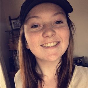 Meet your Posher, Abby